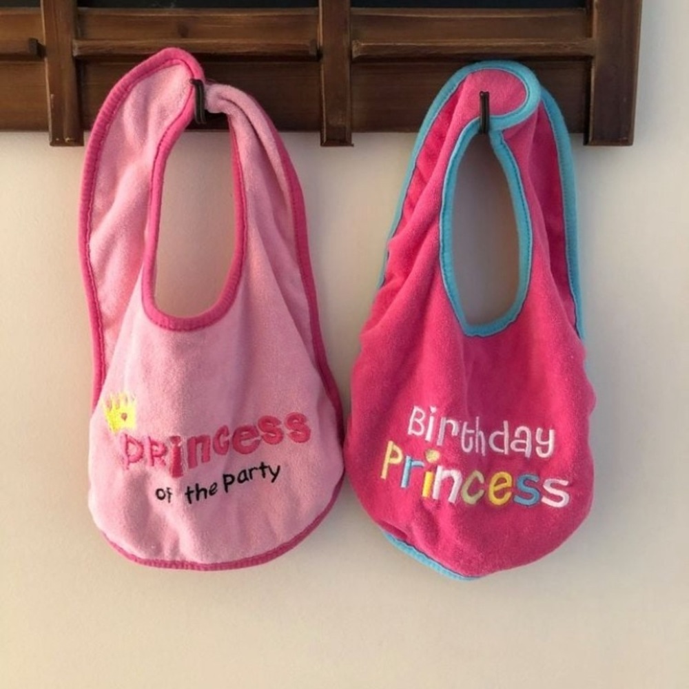 Girls Birthday Bibs (Carter's)
(2)